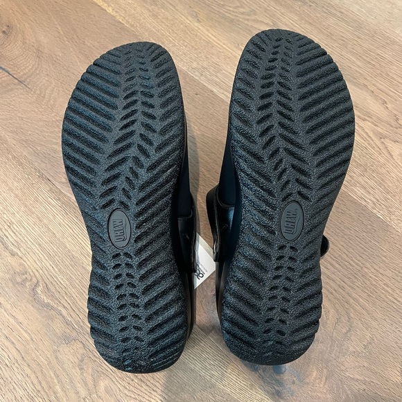 Brand New Drew Savannah Clog - Size 8.5 - Picture 4 of 7